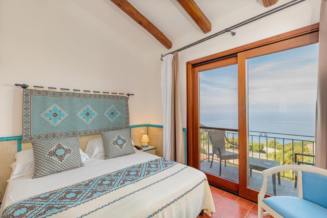 Отель Il Borgo Bagabaga - Exclusive Country Retreat Кастельсардо Экстерьер фото